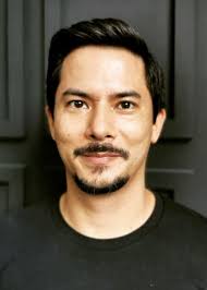 Yoong, oğlunun alt kategorilerde başarılı olacağına inanan babasına danıştı. Alex Yoong Height Weight Family Facts Spouse Education Biography