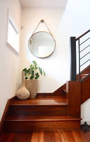 Rumah minimalis selalu dikaitkan dengan ukuran yang kecil dan sederhana. 10 Dekorasi Area Tangga Di Rumah Biar Menarik Dan Estetik