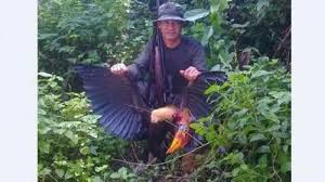Binatang ini merupakan hewan endemik pulau jawa dadn termasuk ke dalam 9 sub spesies macan tutul. Dihujat Pemburu Ini Pamer Bunuh Burung Langka Tribun Jogja