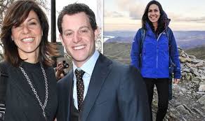 Nhs explains what causes swollen blue varicose veins and how we can treat them. Julia Bradbury Star Speaks Out On Returning To Countryfile I Really Would Struggle Celebrity News Showbiz Tv Express Co Uk