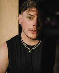 Remus has gotta get his own editorial look, too… what a brat. 💚 Not too  long ago, this character celebrated his fifth anniversary of his  appearance, which blows my mind. Happy “Birthday”,