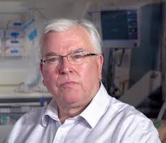 DUALITY: Dual mobility (DM) versus standard articulation total hip  replacement (THR) in the treatment of older adults with a hip fracture