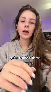 Ashley Wickersham's Instagram, Twitter & Facebook