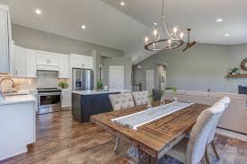 Stick with the simple sophistication of natural elements like exposed wood beams and stone accents that evoke a clean and relaxed modern farmhouse interior, says nina magon of contour interior design. Modern Farmhouse Interior Klassisch Modern Esszimmer Sonstige Von Meier Companies Inc Houzz