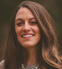 Alison Renner's Instagram, Twitter & Facebook