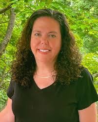 Wendy Breen's Instagram, Twitter & Facebook