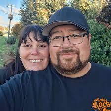 Hii I'm new to palmerston north l was wondering what's a good way to meet  new people and make some friends around townI'm 21 and very active