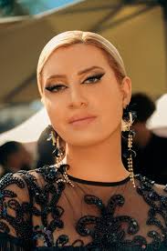 Candice Renoir" Bien mal acquis ne profite jamais (TV Episode 2014)