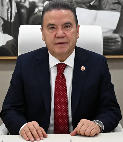 Muhittin Böcek
