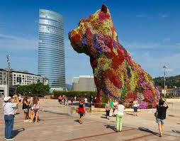 Jeffrey jeff koons (born january 21, 1955) is an american artist known for his reproductions of banal objects—such as balloon animals produced in 1 life and art 1.1 early life and work 1.2 relationships 1.3 puppy 1992 1.4 recent work 1.5 curating 1.6 bmw art car. The 5 Most Spectacular Works Of Art In The World Be Sisluxe