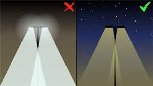 Gelbes Licht Ist Angenehmer Fur Die Augen Blendet Weniger Und Beeinflusst Die Biologischen Rhythmen Weniger In 2020 Light Pollution Lighting Design Light