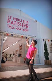 Un bon pâtissier sait que le visu conditionnera le client dans le choix de tel ou tel gâteau, donc il apporte un soin extrême aux décorations. Les Secrets De Tournage Du Meilleur Patissier