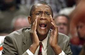 Bill Cartwright, exfigura de la NBA, es el nuevo seleccionador de básquet  de México