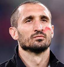 He started his senior career in 2000 with livorno and in 2004 with italy. Giorgio Chiellini Bio Net Worth Married Wife Carolina Child Nina Juventus Serie A Epl Stats Goals Bonucci Salary Height Parents Gossip Gist