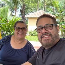 Pastor Darío Landaverde‎