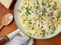 Tagliatelle With Smashed Peas Sausage And Ricotta Cheese Recipe Food Network Recipes Ricotta Cheese Recipes Recipes