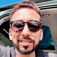 This fowl showed up 3 days ago, anyone know what it is?