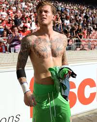 Loris karius con su novia, la modelo sophia thomalla, en mykonos crédito: Loris Karius Todo Un Champion De La Belleza Togayther
