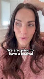 Mindy Bingham's Instagram, Twitter & Facebook