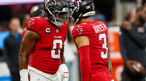 Falcons 防守协调员把身高臂展变成体系武器，低突袭高压力让包装工传球游戏失灵