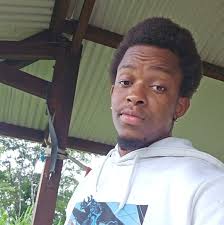 Who is your favorite character in one piece? Me:luffy