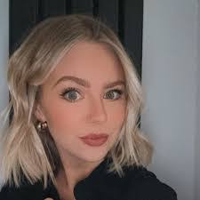 Francesca Stevenson's Instagram, Twitter & Facebook