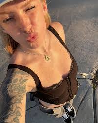 Bailey Kimbell's Instagram, Twitter & Facebook