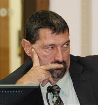 Old hospital faces do-or-die crossroads