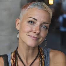 I want your opinion 🥰😍🤩