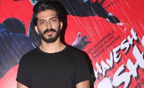 Harshvardhan kapoor age and other info. How Harshvardhan Kapoor S Mirzya Experience Helped In Bhavesh Joshi Superhero