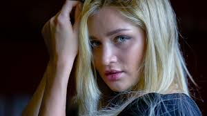 However, in terms of those with the classic blue eyes and blonde hair that figure is much smaller. Lovely Girl Model With Blue Eyes And Blonde Hair In Black Background Hd Model Wallpapers Hd Wallpapers Id 56635