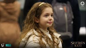 Последние твиты от sefirin kızı (@sefirinkizidizi). Sefirin Kizi The Ambassador S Daughter Big Winner At The Izmir International Film Festival All About Turkish Dramas