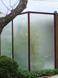 Moderne Gartenzaune Schaffen Sichtschutz Im Aussenbereich Moderner Garten Gartenzaun Ideen Zaun Garten