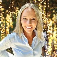 60+ "Sara Sand" profiles