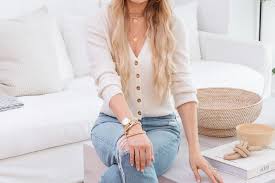 Everlane cashmere sweaters, including the style meghan markle loves, are on sale for just $75 today only. Naadam Cashmere Review A Cozy Cashmere Sweater That Won T Pill