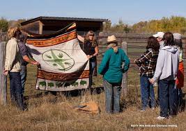 The big medicine blanket celebrates the return of the white buffalo, and the fulfillment of an ancient prophecy of a new era for native american people and mother earth. Blanket For The Buffalo Wild Reiki And Shamanic Healing