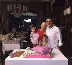 Sedat peker ve ailesi aslen nerelidir? Sedat Peker In Esi Ozge Peker Kimdir Iste Karisi Ve Cocuklari Internet Haber