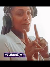 Jenny Cabral (@jennyeugeniacabra)