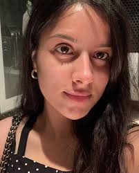 Hi, my name is Pareeshay Naeem but I also go by Paree. I'm from Niles  Illinois and I will be commuting to UIC. Im so exited to meet all of you  guys