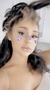In this tutorial i will be creating texture in the form of bouncy waves. Ariana Grande Posted A Video Of Her Naturally Curly Hair In An Iconic Ponytail And Even Her Fellow Celebs Are Shook