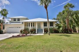 Siesta Key Vacation Rental Fido Friendly Saltwater Pool Only 1 Mile To Sk Beach Close To The Pet Friendly Vacation Rentals Saltwater Pool Vacation Rental