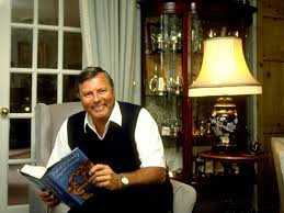 At the 2012 world golf hall of fame induction ceremony peter alliss shared his perspective on joining golf's most exclusive club. Biography Of The Golfer Peter Alliss