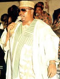Cash nation entertainment's frontier, barry jhay kicked off his performance at the teni live at afrika show with his hit track aye. Carbon Copy I Miss You Late Ayinde Barrister S Son Barry Jhay Remembers His Dad Shares Photo Of Him Madailygist