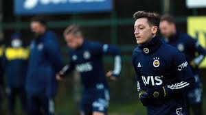 Mesut özil fenerbahçe haberleri ve güncel son dakika gelişmeleri için tıklayın! Mesut Ozil Joins Fenerbahce Squad That S Full Of Forgotten Talent
