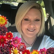 Stacy Depue's Instagram, Twitter & Facebook