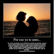 Es un peinado que parte de dos trenzas de raíz a cada lado de la cabeza, ligeramente sueltas, que acaban uniéndose a una trenza tradicional y dejando el resto de la melena suelta, ondulada y muy natural. Frases De Amor Frases