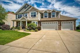 5030 W 100th Ln, Crown Point, IN 46307