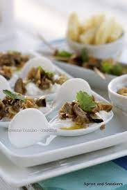 Mozzarella And Mushroom Spoon Appetizers Party Food Appetizers Appetizers Yummy Appetizers