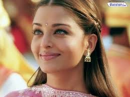 Aishwarya Rai Bachchan Sleek With Braids Bollywood Makeup Aishwarya Rai Aishwarya Rai Bachchan
