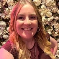 Samantha Waugh's Instagram, Twitter & Facebook